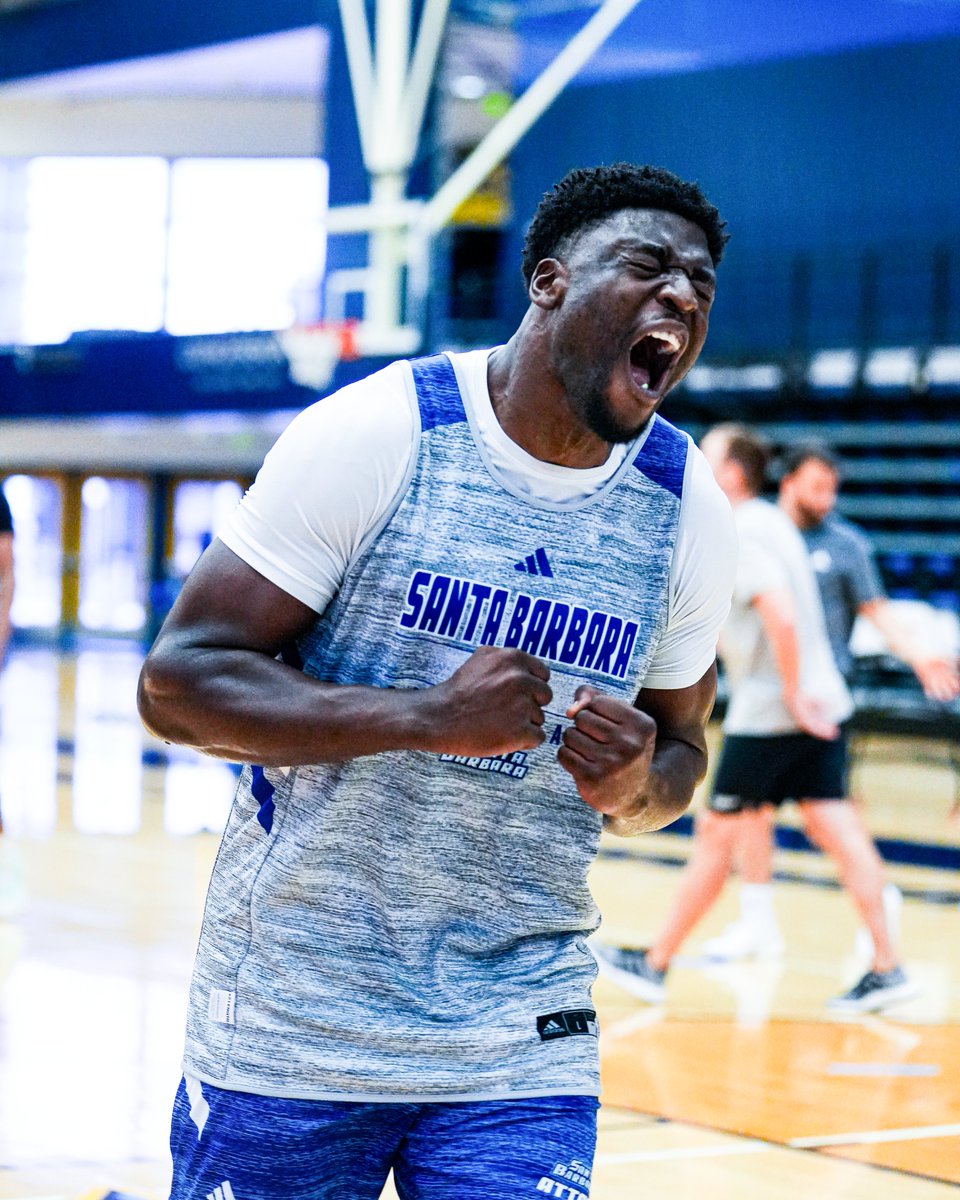 UCSBbasketball's tweet image. Summer hoops in Santa Barbara☀️🏝️

#GoGauchos