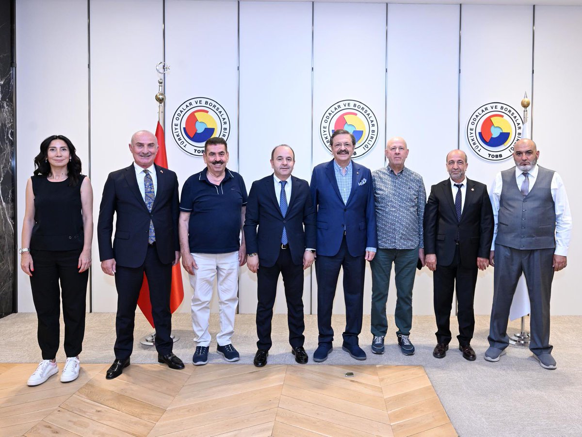 Rifat Hisarcıklıoğlu (@rhisarciklioglu) on Twitter photo GİMAT Yönetim Kurulu Başkanı Recai Kesimal, Türkiye Perakendeciler Federasyonu Başkanı Ömer Düzgün ve Yönetim Kurulu Üyelerini Birliğimizde ağırladık. Nazik ziyaretleri için teşekkür ederim.
<a href="/recaikesimal1/">RECAİ KESİMAL</a> <a href="/omerduzgun25/">Ömer DÜZGÜN</a> GİMAT Yönetim Kurulu Başkanı Recai Kesimal, Türkiye Perakendeciler Federasyonu Başkanı Ömer Düzgün ve Yönetim Kurulu Üyelerini Birliğimizde ağırladık. Nazik ziyaretleri için teşekkür ederim.
<a href="/recaikesimal1/">RECAİ KESİMAL</a> <a href="/omerduzgun25/">Ömer DÜZGÜN</a>