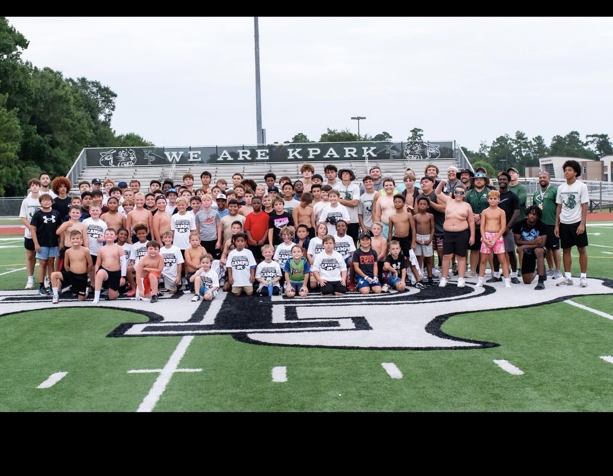 Better pic!💚🖤🏈