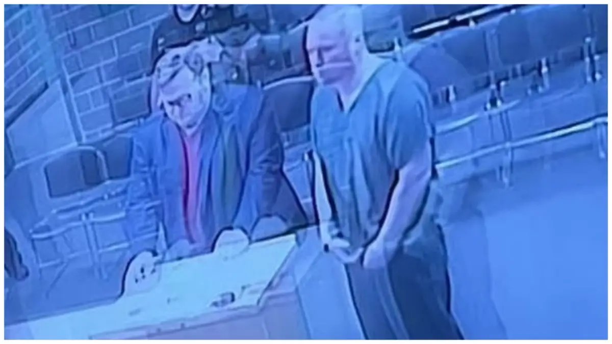 TheRoot's tweet image. Major Development in Case of Washington White Man Who Punched 11-Year-old Black Kid in the Face and Made Racist Taunt dlvr.it/TM0BfQ