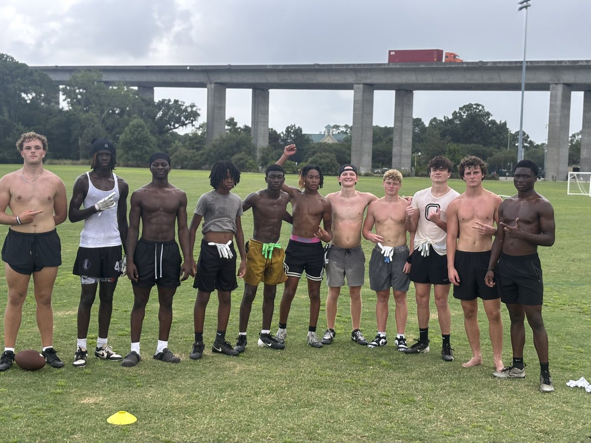 Always working <a href="/coachbendig/">Coach Eric Bendig</a> <a href="/CoachRenner84/">Alex Renner</a> <a href="/PSIronHorseFB/">Philip Simmons Iron Horse Football</a>