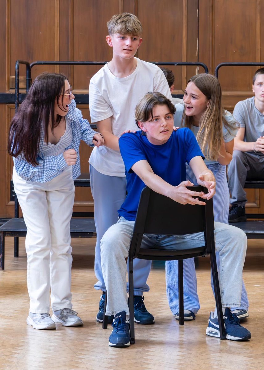 BreckFound's tweet image. At the Sussex Youth Ambassador launch event, we were proud to present a powerful performance of Game Over🎭 Through live theatre, we bring Breck’s story to life.
Thank you to everyone who joined us & for helping us deliver this vital message.
📸: scarlettmadisonphotography.co.uk