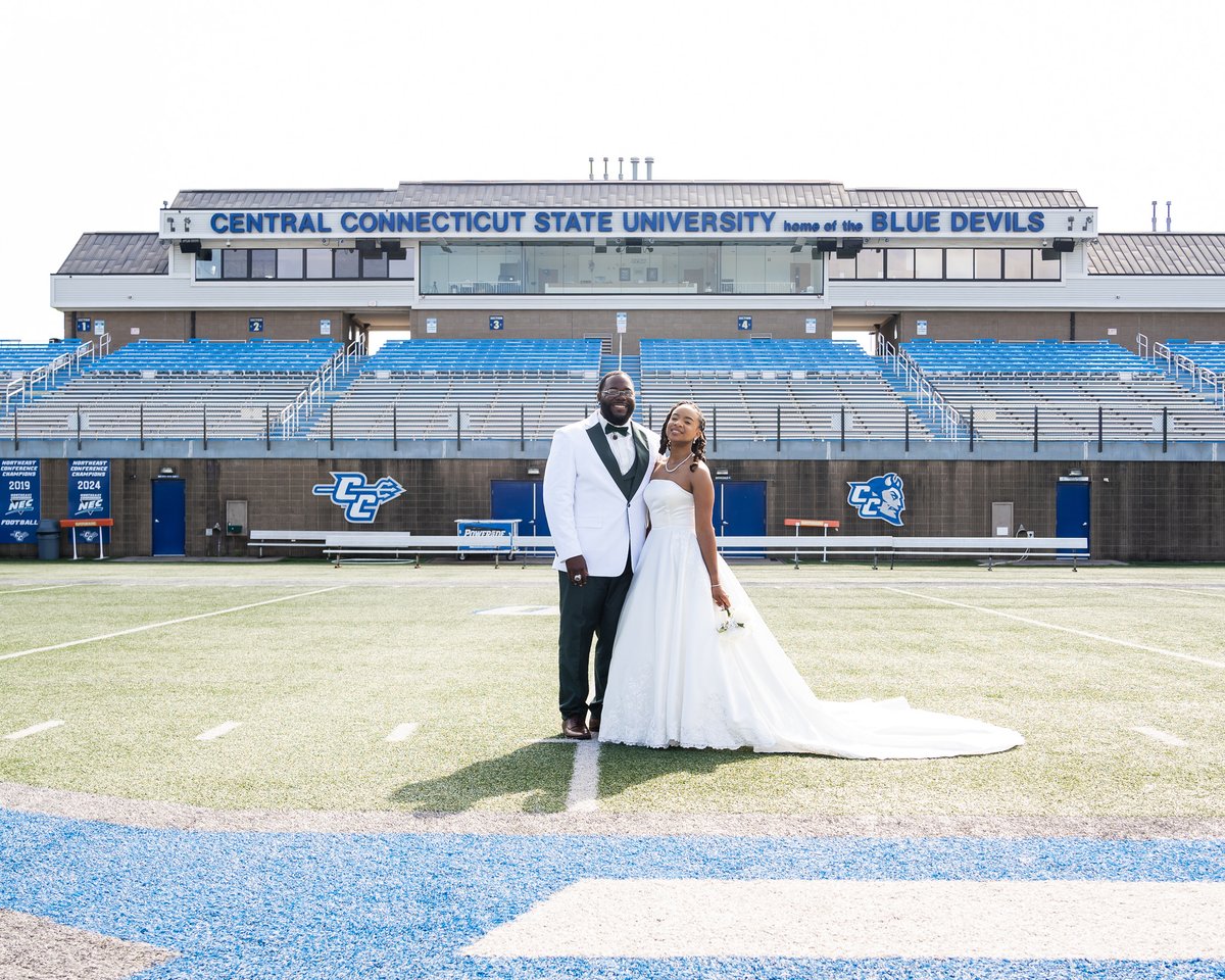 CCSU's tweet image. Central alumna Aaliyah Craig '18 and Central Co-Special Teams/Defensive Line Coach Charles Williams back where it all started on their special day💙🔱
#WeAreCentral