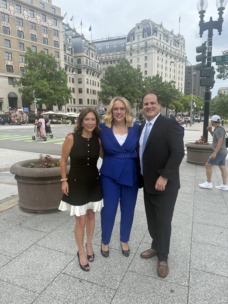 SKMersinger's tweet image. I'm honored to be on my way to the White House with @BlockchainAssn Board Members @julie_stitzel and @xethalis for the GENIUS Act signing ceremony with President Trump.
A historic day for our industry.