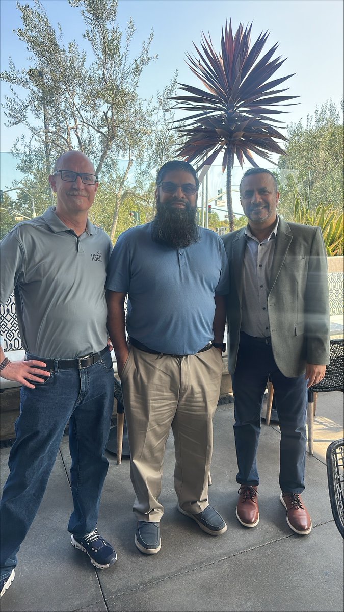 IGEL_Technology's tweet image. Ending the week on a high note! 🎉 IGEL On Tour Irvine wrapped up with networking after a day of inspiring sessions, hands-on demos, and future-focused conversations.
👀 Coming soon to a city near you! Check out our other dates and locations here: lnkd.in/eAdGTT6f…