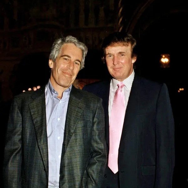 factpostnews's tweet image. The Trump administration ordered FBI agents investigating the Epstein files to "flag" any mentions of Trump, according to the Senate Judiciary Committee.