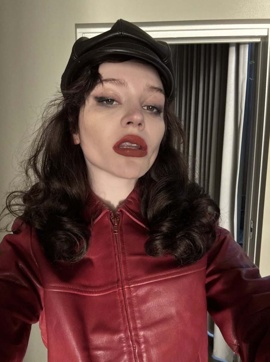 ArchiveSoapy's tweet image. Sophie Thatcher via Instagram 💋