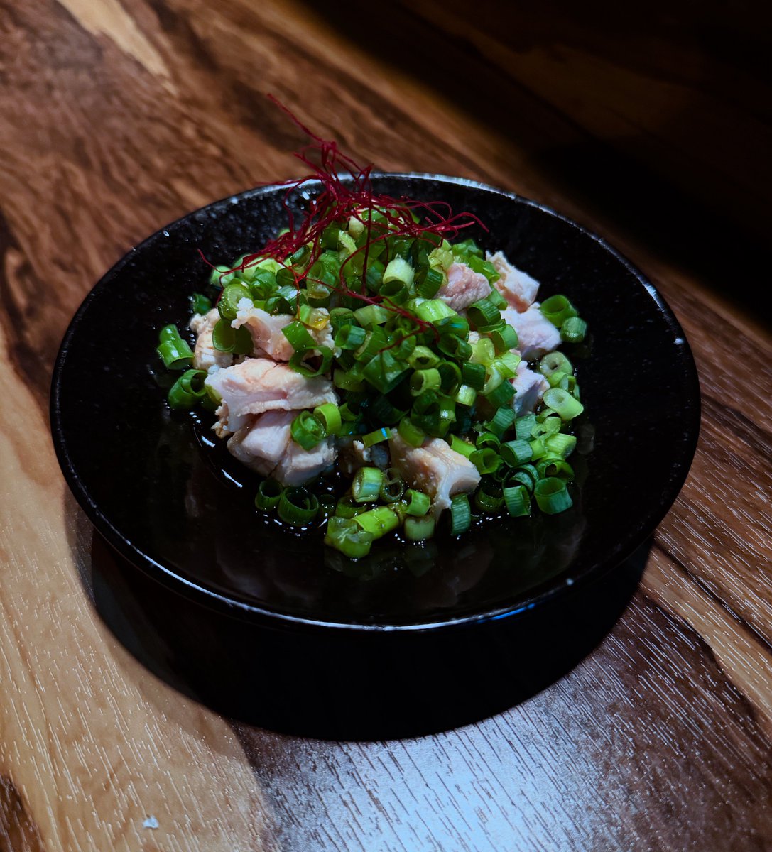 BARTHEGYO's tweet image. 『鶏胸ナンコツの茹でポン酢』

コリコリで肉厚な国産鶏胸ナンコツを
さっぱりポン酢でいただく一品。