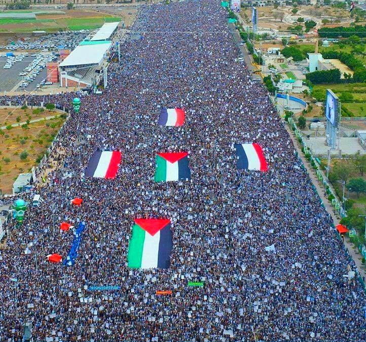 yahiasham's tweet image. المكان الوحيد الذي يرتاح فيه ضميري من لوم غزة
#غزه_تموت_جوعاً