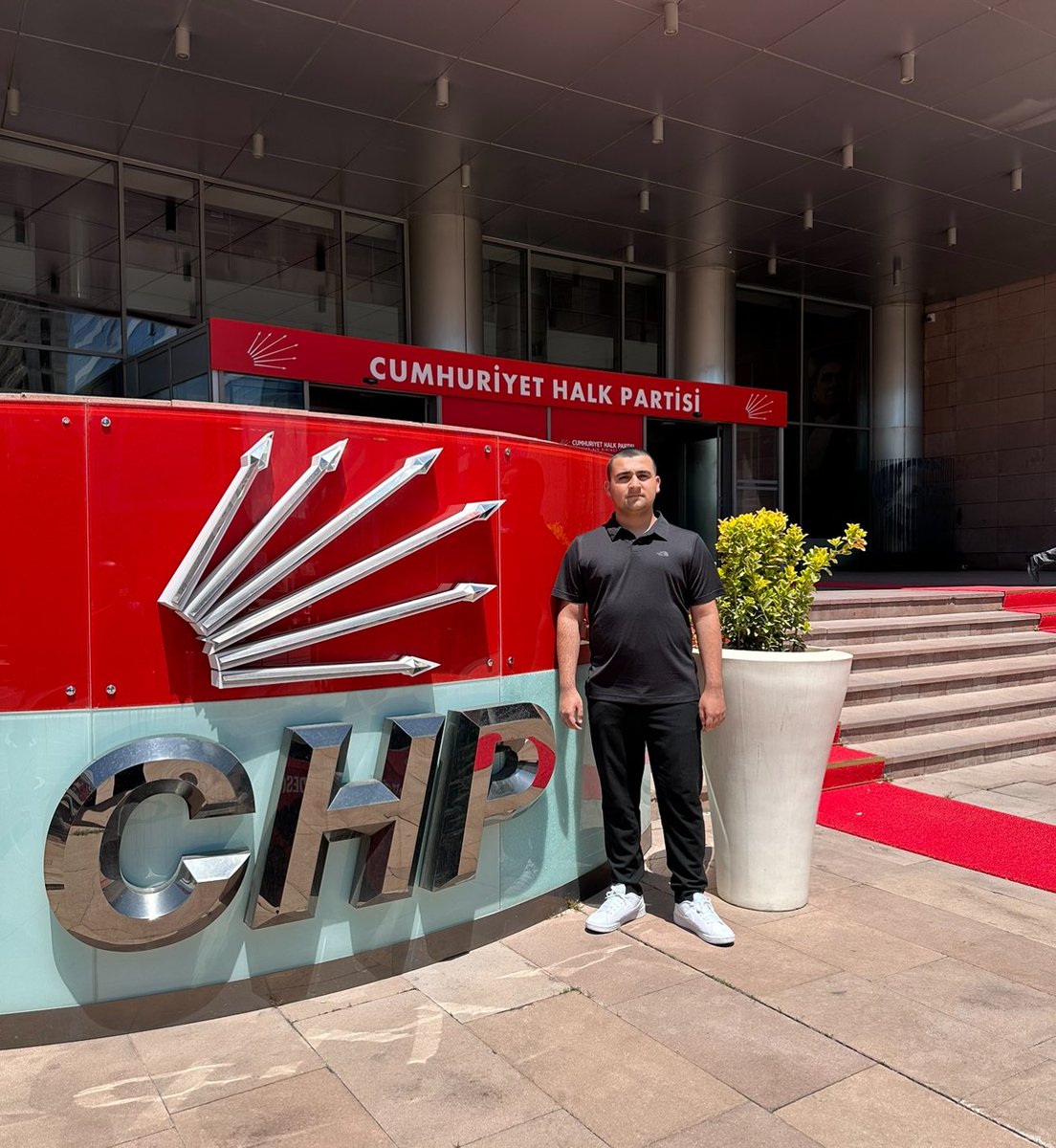 Kurtuluş Yok Tek Başına Ya Hep Beraber Ya Hiçbirimiz!