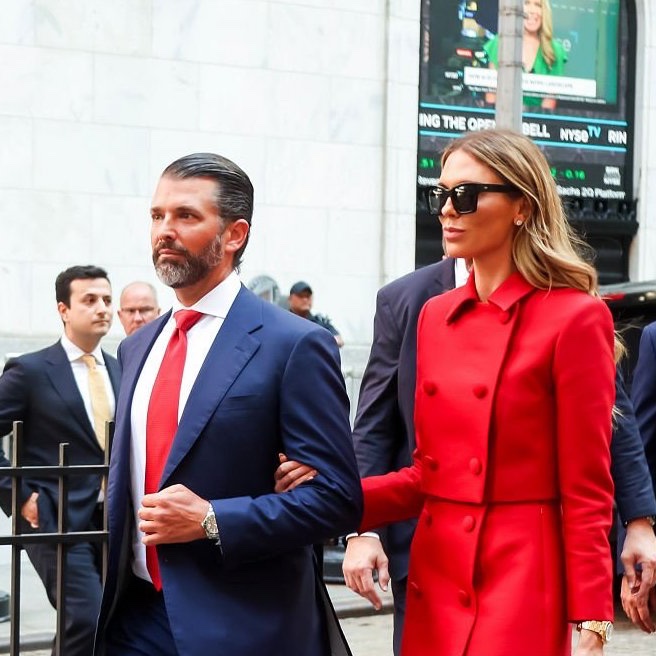 KUWTTRUMPS's tweet image. Don Jr and his girlfriend Bettina in NYC this week 🗽
with her black Hermes Kelly 🖤