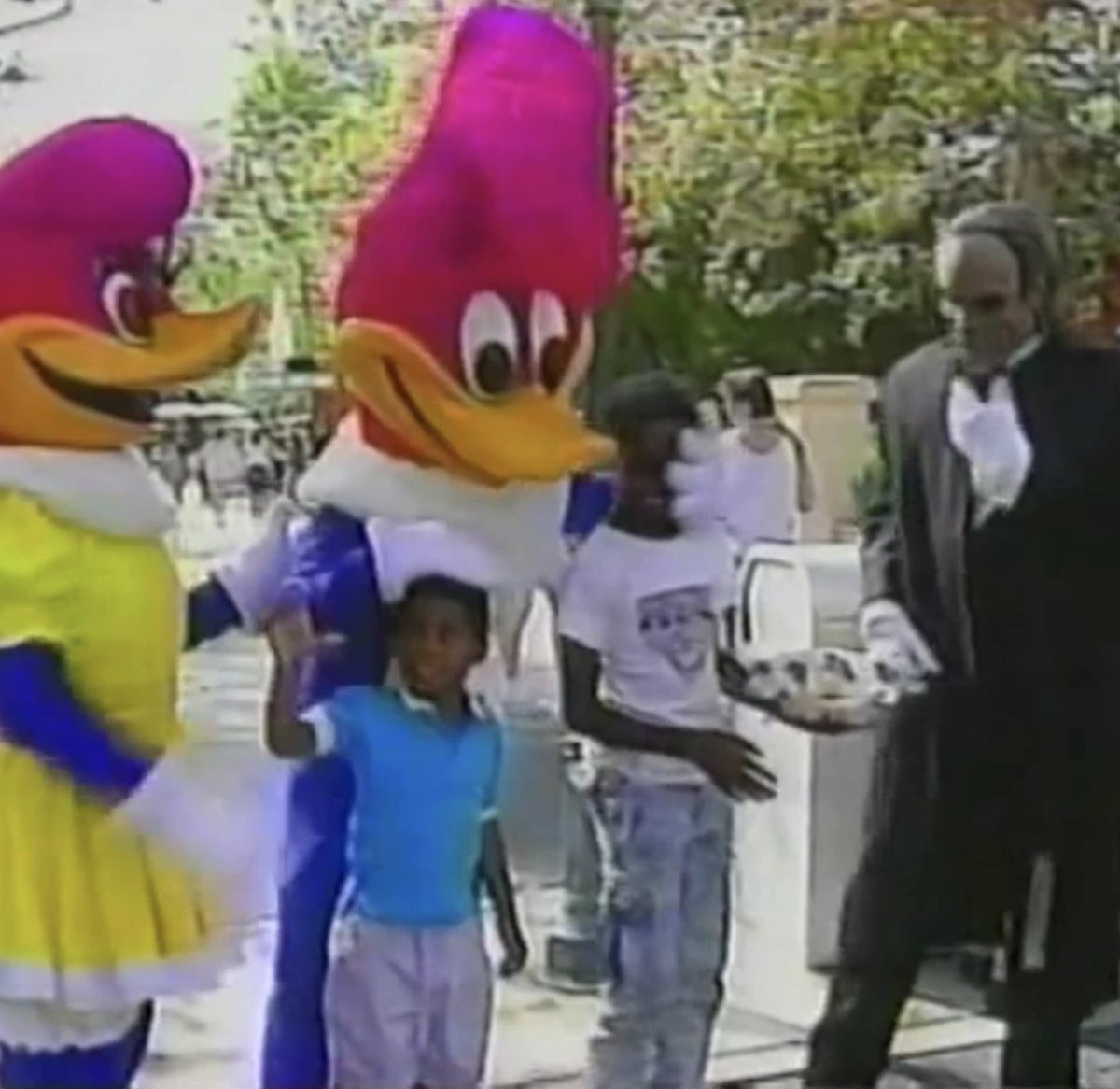 robbloomcw's tweet image. Characters from different worlds interacting. This would never happen today.