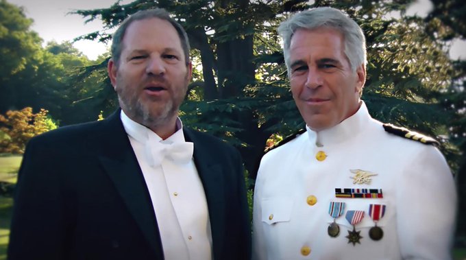 DystopiaPro69's tweet image. Master Chief and Captain Keyeds on memorial day 30 years after the covenant war