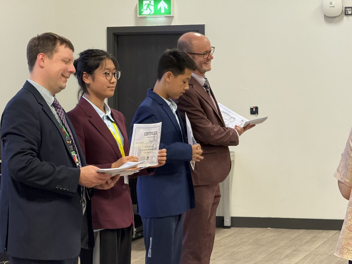 Bohunt Worthing (@bohuntworthing) on Twitter photo This week we have enjoyed the company of 45 of our Chinese partner school students in our community. They were buddied up with our students and were and pleasure to host. #enjoyrespectachieve <a href="/BSWHead/">Paul Collin</a> #wearebohuntworthing #areyoubohuntready This week we have enjoyed the company of 45 of our Chinese partner school students in our community. They were buddied up with our students and were and pleasure to host. #enjoyrespectachieve <a href="/BSWHead/">Paul Collin</a> #wearebohuntworthing #areyoubohuntready