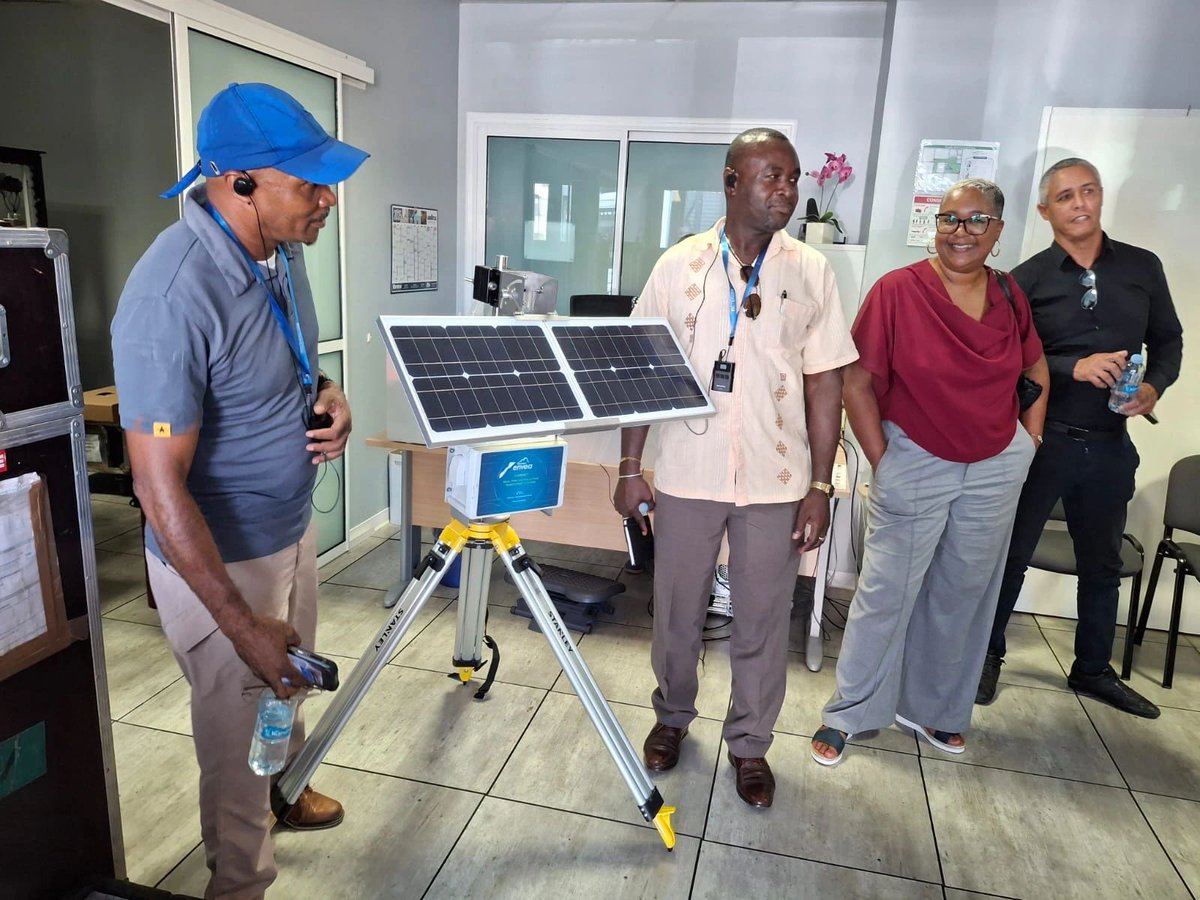 GWADAIR971's tweet image. 🌿 Gwad’Air a accueilli une délégation de Grenade, de l’OECS & de l’UE dans le cadre de #SARGCOOP
🎯 Objectif : partager notre expertise, nos outils pour comprendre les politiques mises en œuvre en #Guadeloupe face au phénomène des sargasses.
🤝 Coopération caribéenne en action !