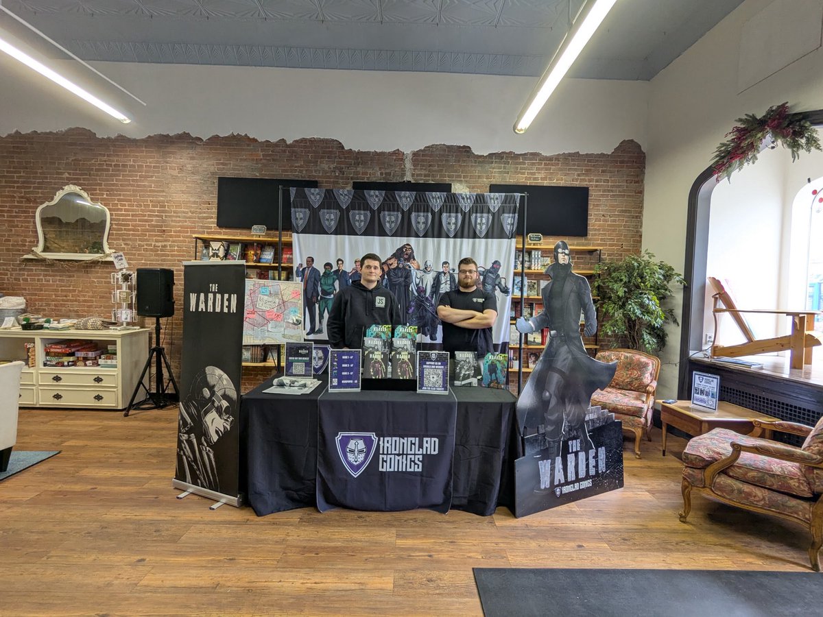 ComicsIronclad's tweet image. Come join us at Novel Blends in Bowling Green, OH at 4pm as we continue to share the stories and characters of IronClad Comics with all of you! Hope to see you there!
#ironcladcomics #ironclad #indiecomics #graphicnovel #comics #comicbooks #kickstartercomics
