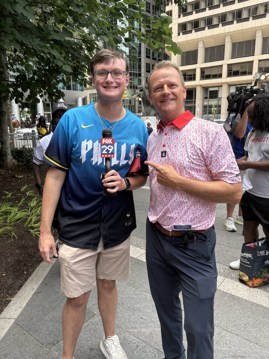 David Szczepanski (@wxvudavids) on Twitter photo It was awesome to meet and chat with FOX 29’s Chris O’Connell (<a href="/CoconnellFox29/">Chris O'Connell</a>).
Chris has been one of my biggest inspirations in journalism.
Such a fantastic day in Center City ⚾️ It was awesome to meet and chat with FOX 29’s Chris O’Connell (<a href="/CoconnellFox29/">Chris O'Connell</a>).
Chris has been one of my biggest inspirations in journalism.
Such a fantastic day in Center City ⚾️