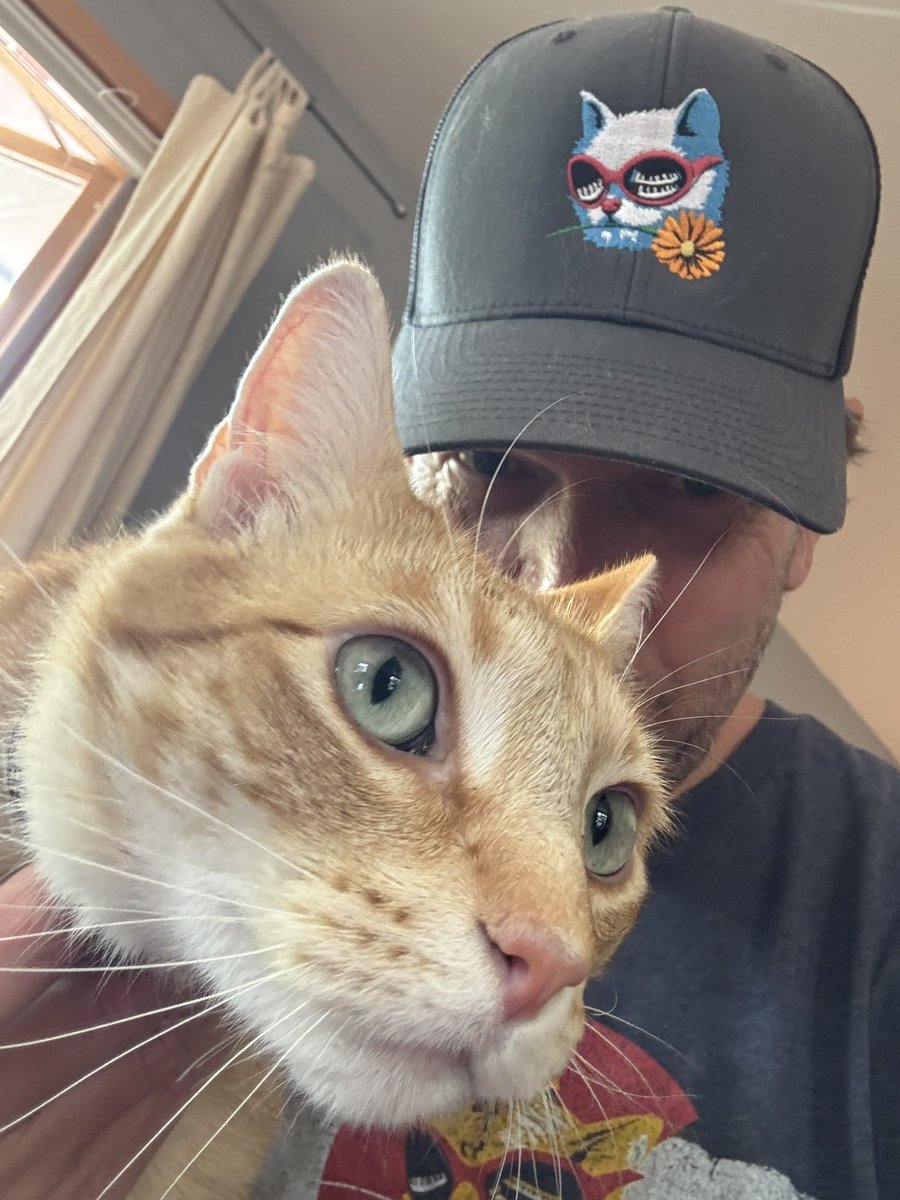 KyleOnKeys's tweet image. Grab your kitty cat hat at Red Rocks tonight! These limited edition, Tango-approved hats are only available at select shows and when you pre-order All We Are on vinyl, so act fast 🐈🧀