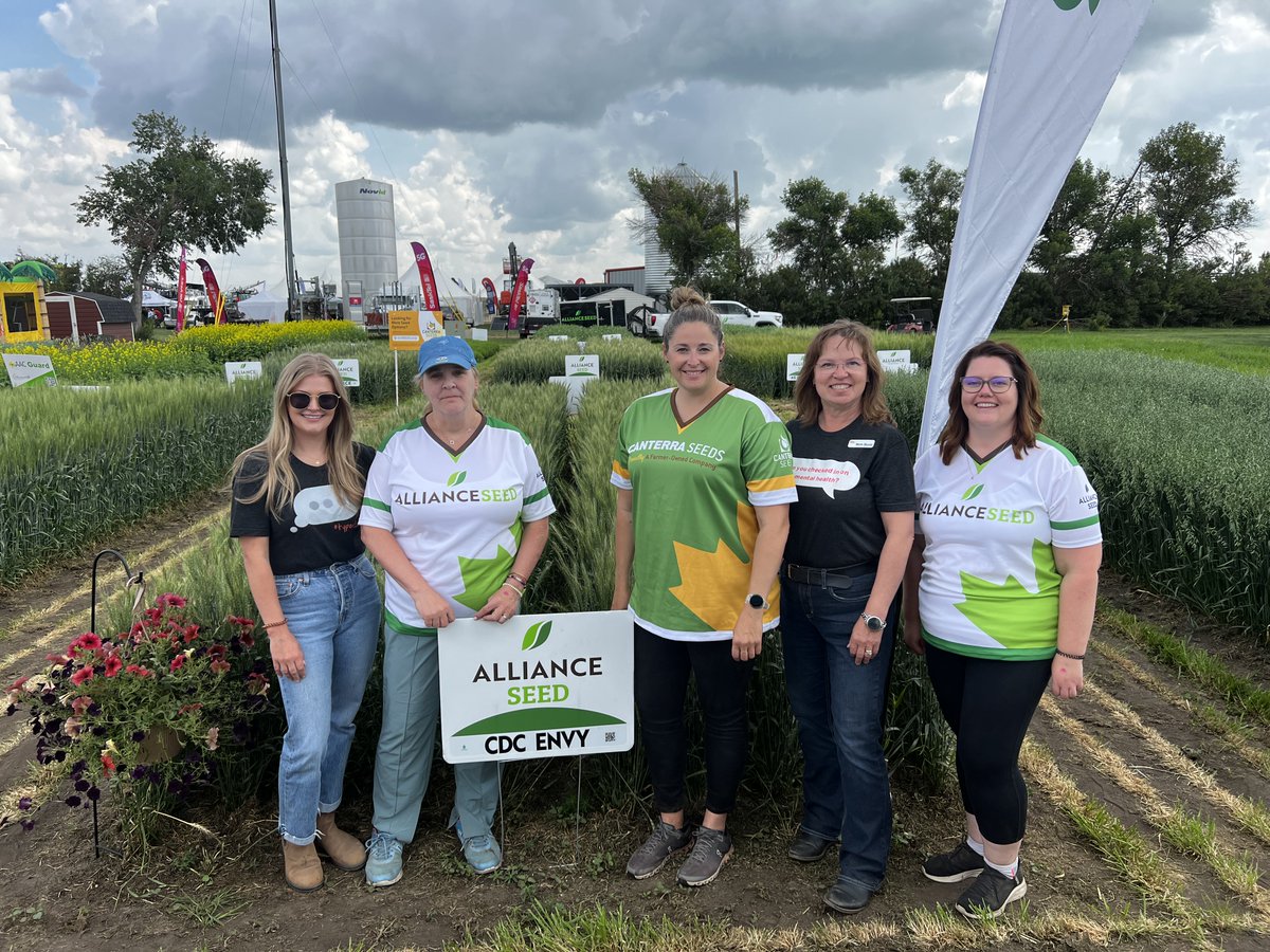 domoreag's tweet image. Our @AgInMotion Recap — Day 3 (July 17) with The Do More Agriculture Foundation
☀️🌦️Hot and sunny skies gave way to rain showers, but it didn’t slow us down.
🛠️ We spent the morning in Equipment Alley chatting with partners and future collaborators as we gear up for the fall…
