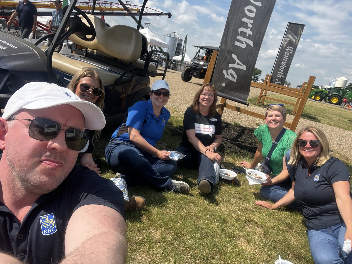 domoreag's tweet image. Our @AgInMotion Recap — Day 3 (July 17) with The Do More Agriculture Foundation
☀️🌦️Hot and sunny skies gave way to rain showers, but it didn’t slow us down.
🛠️ We spent the morning in Equipment Alley chatting with partners and future collaborators as we gear up for the fall…