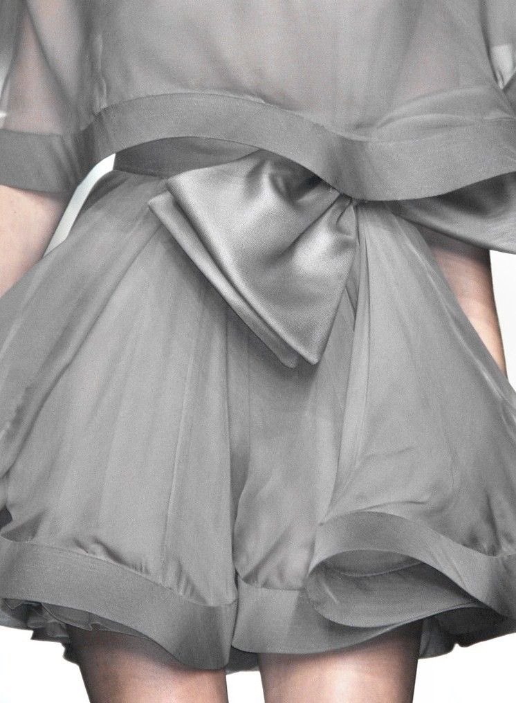 dollbodydoesoul's tweet image. me and valentino 2010 have unfinished business