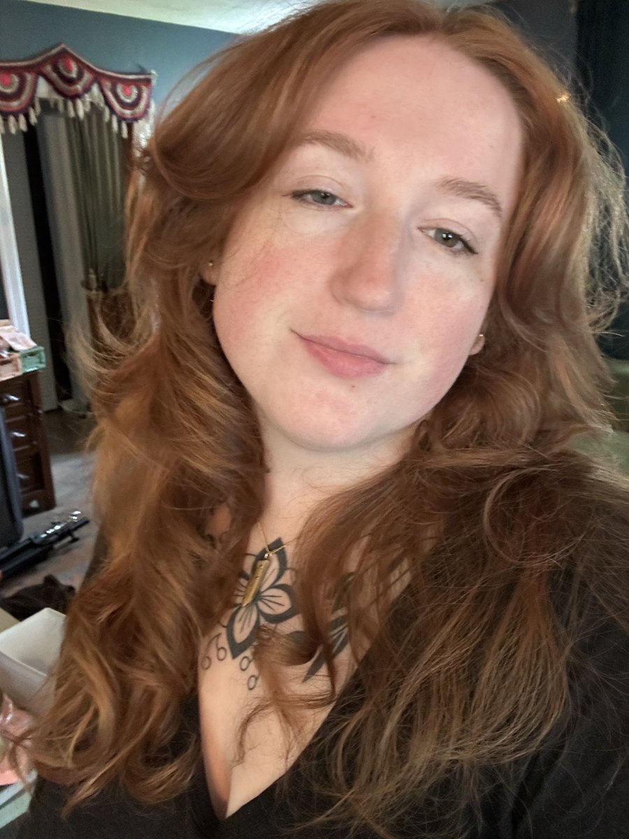 fatstevebuscemi's tweet image. hi everyone i haven’t taken a selfie in a while wanted to remind you how cute i am