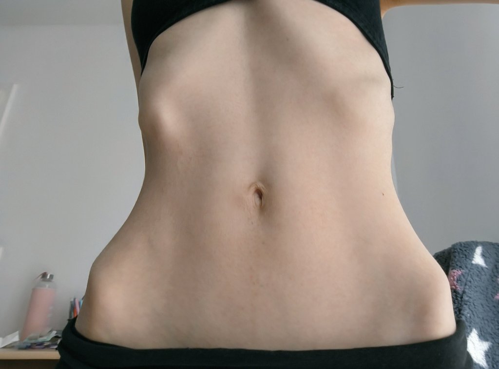 bulimiarch's tweet image. body checks from this morning
