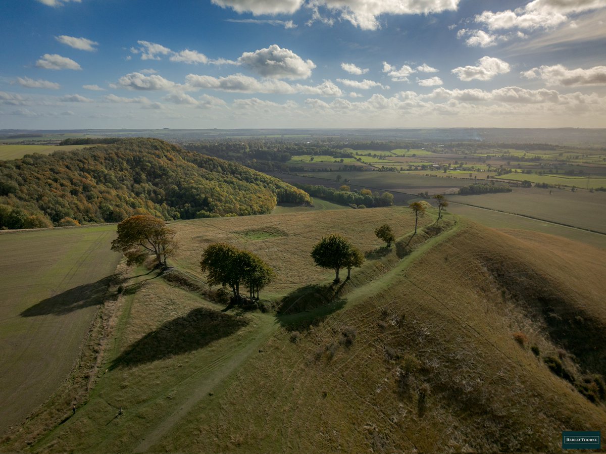 thorneh's tweet image. Oliver&apos;s Castle, the scene of the Battle of Roundway Down.