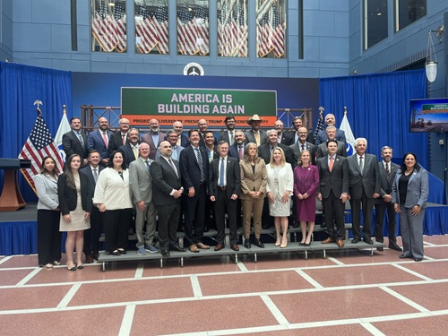 AASHTOsean's tweet image. This week’s #AASHTO Journal is out. Top stories: #USDOT Hosts Reauthorization Event at HQ; AASHTO Leaders Shares Insights at #COMTO Meeting. #transportation #road #highway #roadway #infrastructure #construction #stateDOT #mobility #multimodal @aashtospeaks aashtojournal.transportation.org