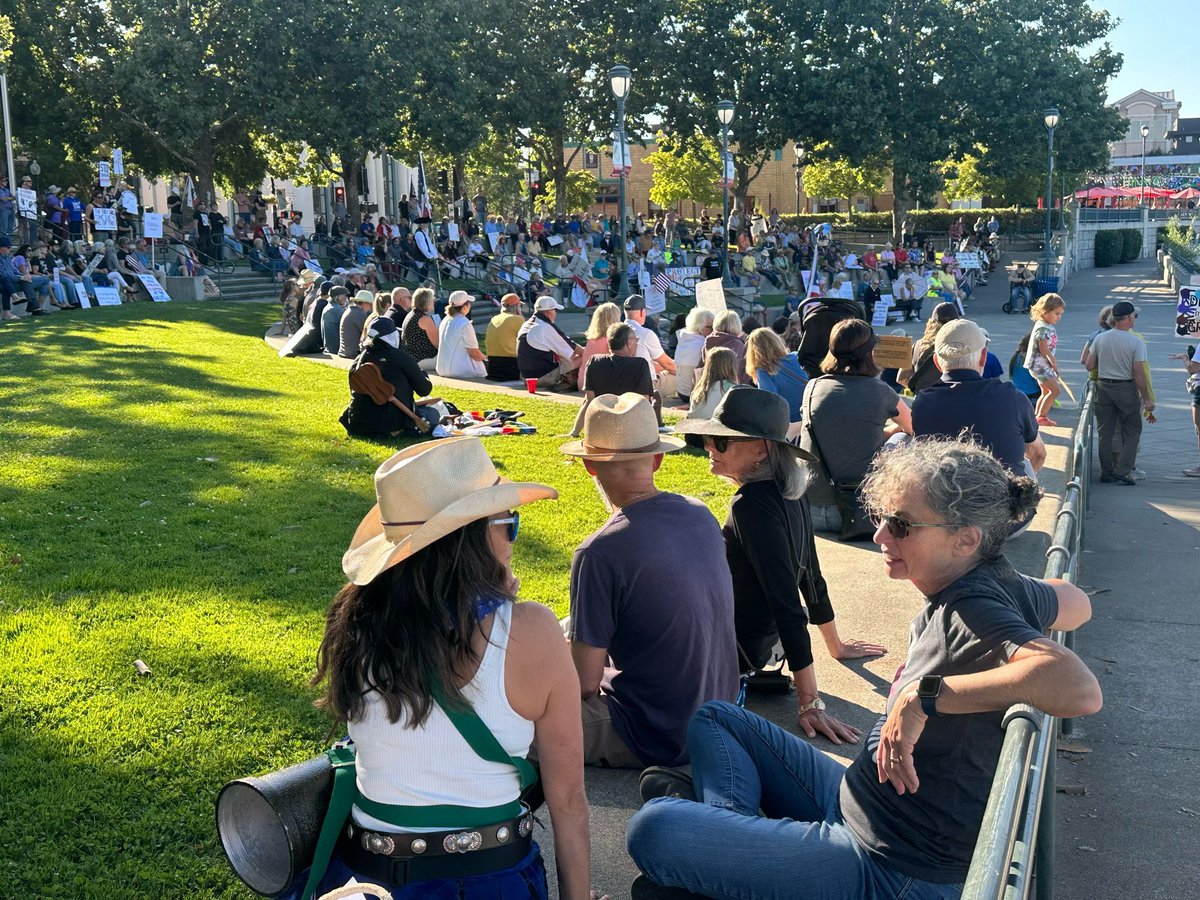 RepThompson's tweet image. Thank you to everyone who made “good trouble” across our district yesterday. Your voice is making a difference, and we need to keep this up. I’ll be with you every step of the way.
