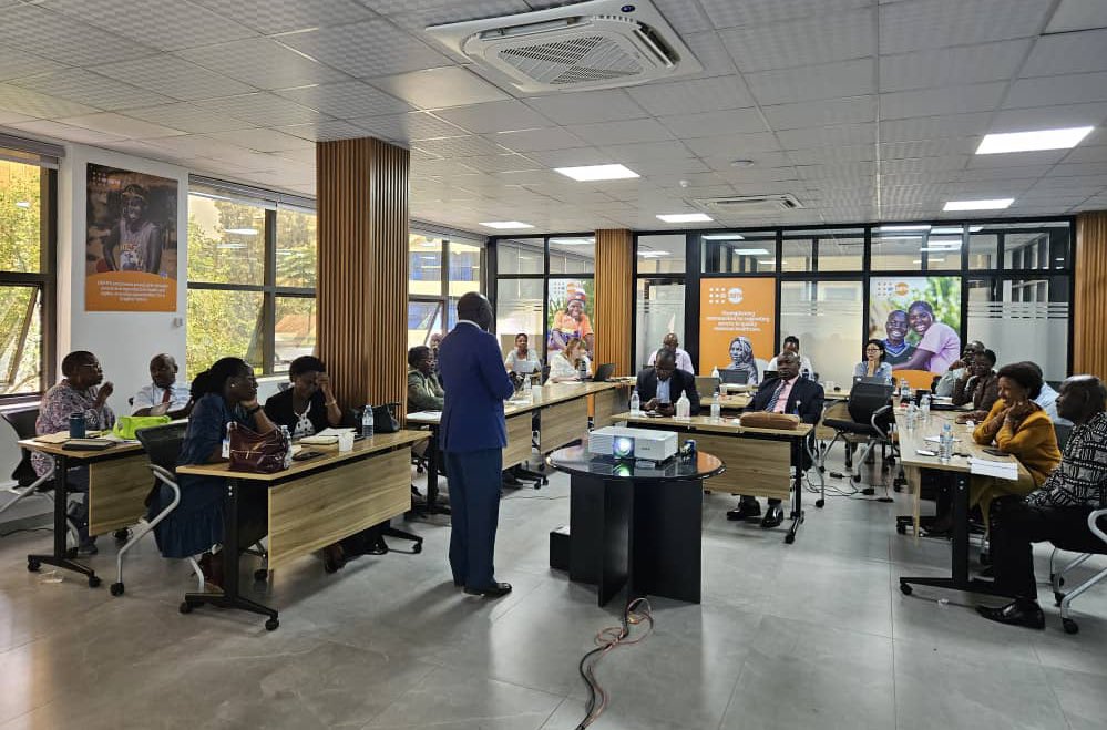 UNFPAUganda's tweet image. #UNFPAUganda convened a UN consultative meeting on Uganda’s draft Health &amp; Life Skills Framework. We commend @Educ_SportsUg for leading stakeholder engagement to strengthen the multisectoral approach to address challenges facing children &amp; adolescents.