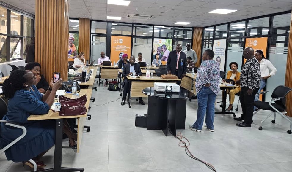 UNFPAUganda's tweet image. #UNFPAUganda convened a UN consultative meeting on Uganda’s draft Health &amp; Life Skills Framework. We commend @Educ_SportsUg for leading stakeholder engagement to strengthen the multisectoral approach to address challenges facing children &amp; adolescents.