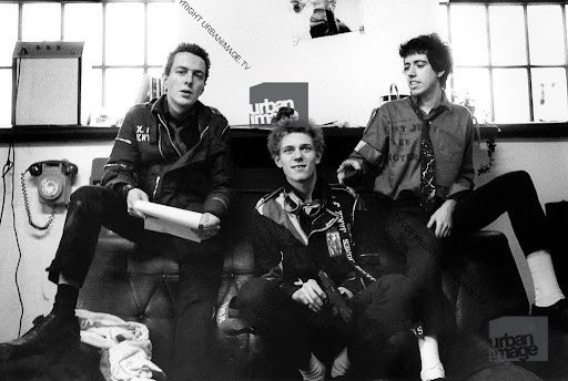 lee_gowing's tweet image. Have a great weekend everyone..but go easy..step lightly..stay free ☀️😎
#theonlybandthatmatters