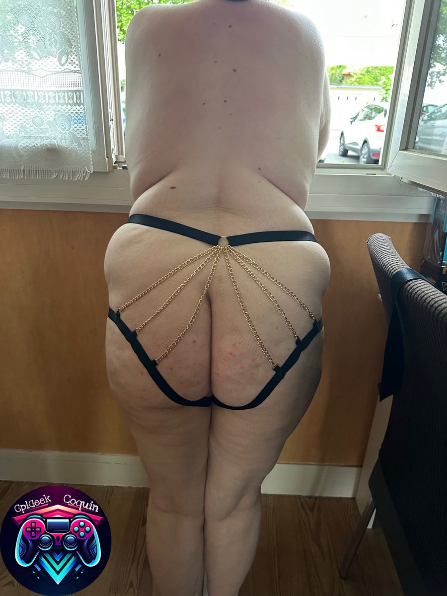 Bon week-end à tous, quoi de prévue ? #elle🧝🏻‍♀️ #ass #exhib #curvy
