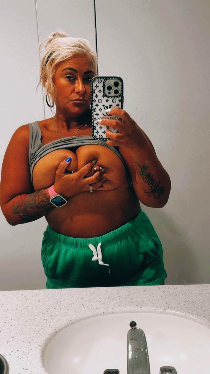 Want to suck them while I ride you??? #fyp #daddysgirl