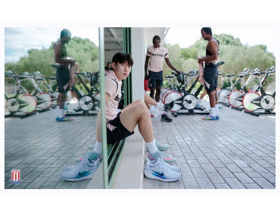 준호 몸 엄청 키웠군아 ㅜ🥹
잘 지내는 것 같아 마음이 놓이고 ..