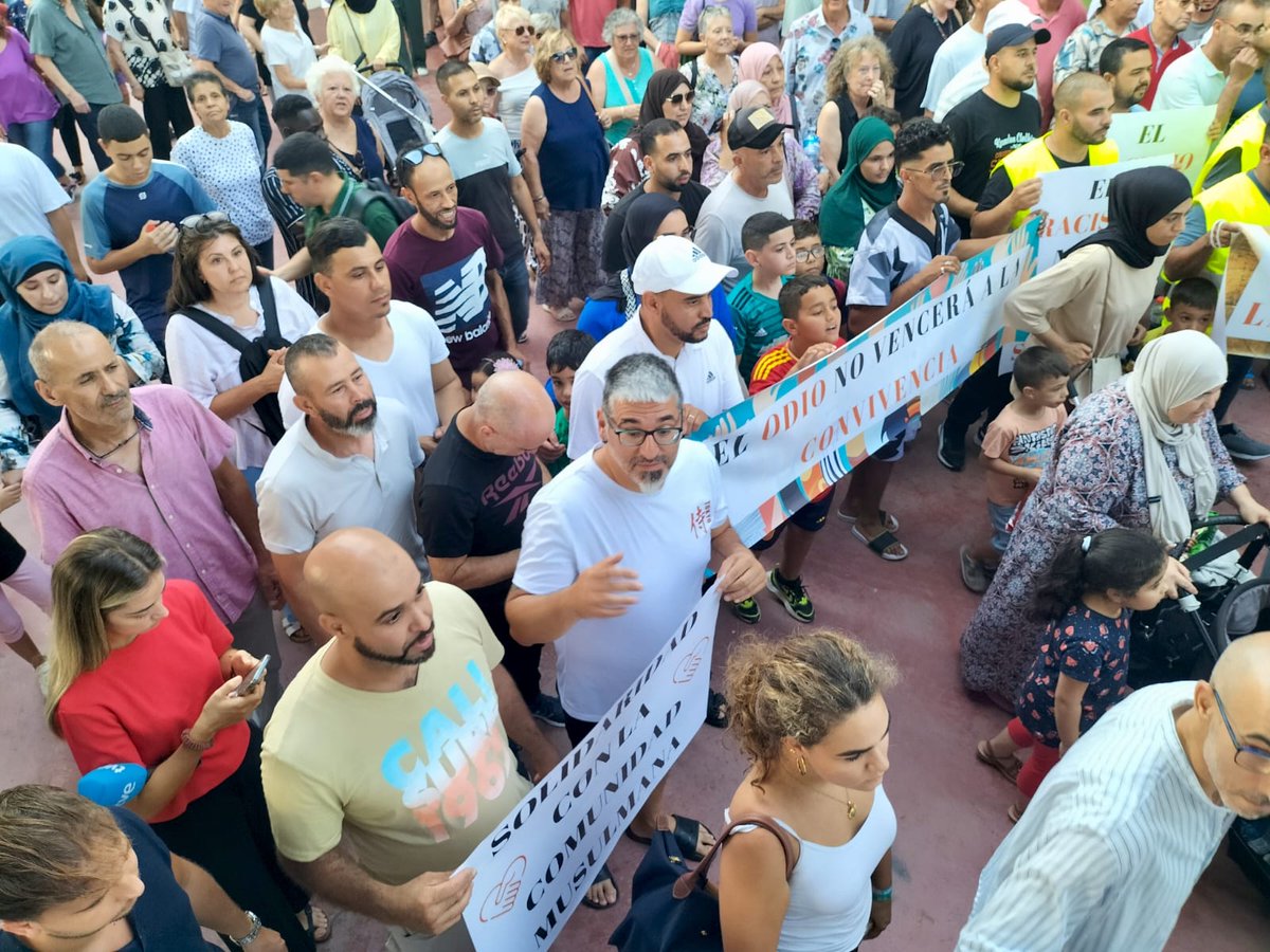 CCOO BLL APAG #ConstruïmFutur (@ccoo_bll_apag) on Twitter photo Manifestació a Piera, organitzada per Unitat contra el Feixisme i el Racisme Piera i la Comunitat Islàmica de Piera, amb una gran representació de <a href="/ccoo_bll_apag/">CCOO BLL APAG #ConstruïmFutur</a>
Ens situarem sempre davant dels qui utilitzen els discursos d’odi i la xenofòbia a les nostres ciutats. Manifestació a Piera, organitzada per Unitat contra el Feixisme i el Racisme Piera i la Comunitat Islàmica de Piera, amb una gran representació de <a href="/ccoo_bll_apag/">CCOO BLL APAG #ConstruïmFutur</a>
Ens situarem sempre davant dels qui utilitzen els discursos d’odi i la xenofòbia a les nostres ciutats.