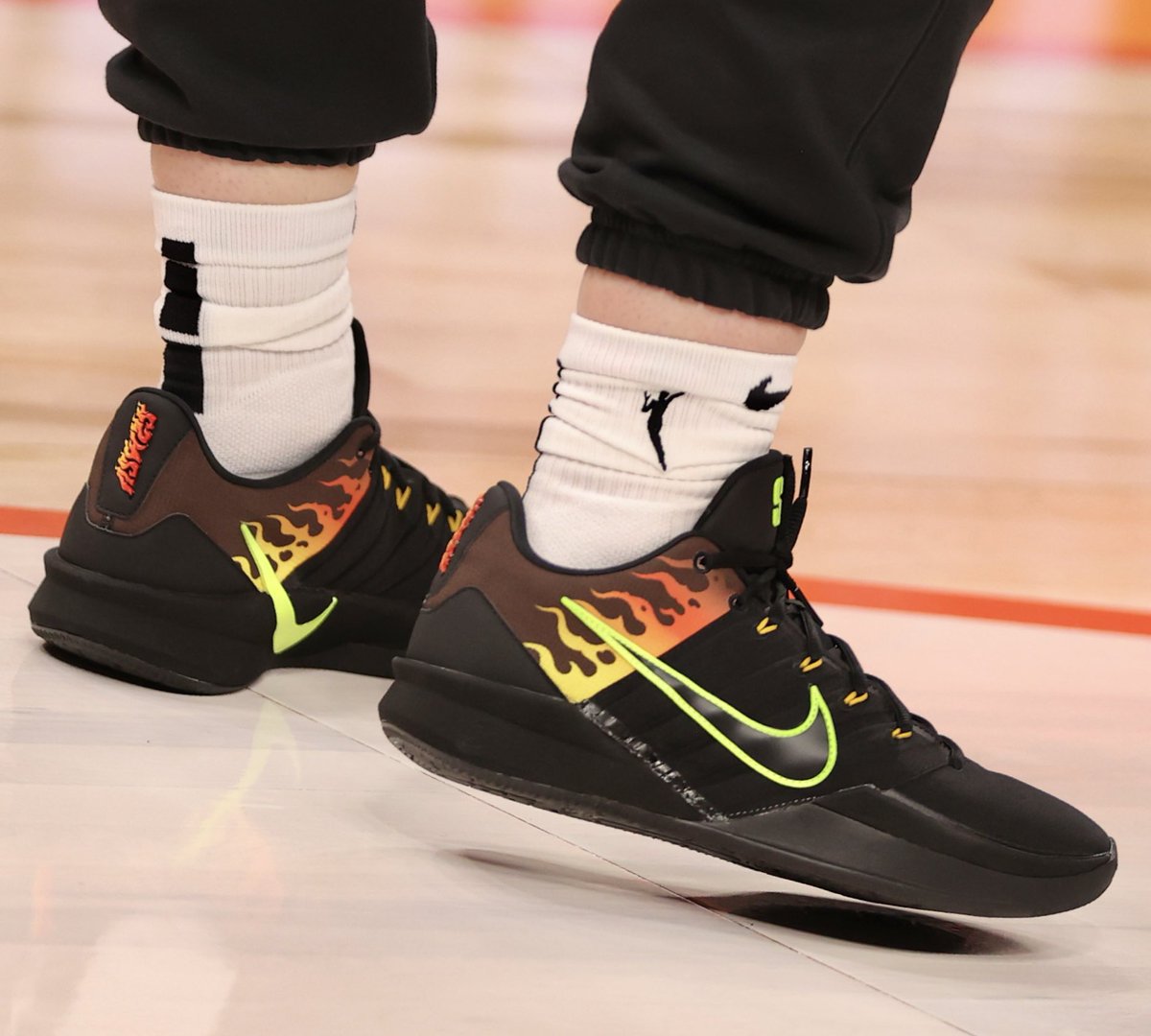 NickDePaula's tweet image. Sabrina Ionescu breaks out an “ASW25” PE of the Nike Sabrina 3 at All-Star practice: