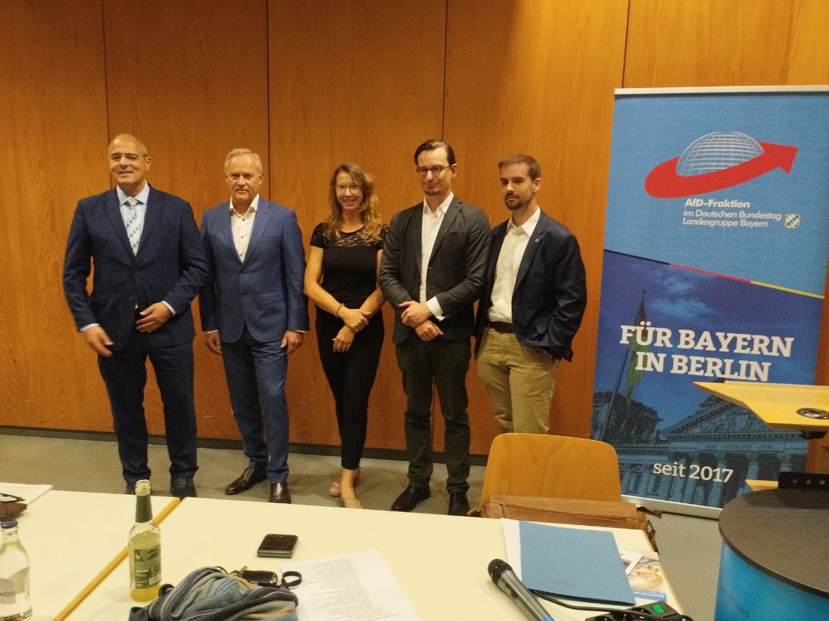 TobiasMPeterka's tweet image. Starker Bürgerdialog in Landsberg am Lech! Vielen Dank für das große Interesse und den lebendigen Austausch. Politik braucht den Dialog vor Ort.
Ein besonderer Dank an meine MdB Kollegen Prof.Dr. Ingo Hahn, Peter Boehringer und Rainer Groß! #AfD
