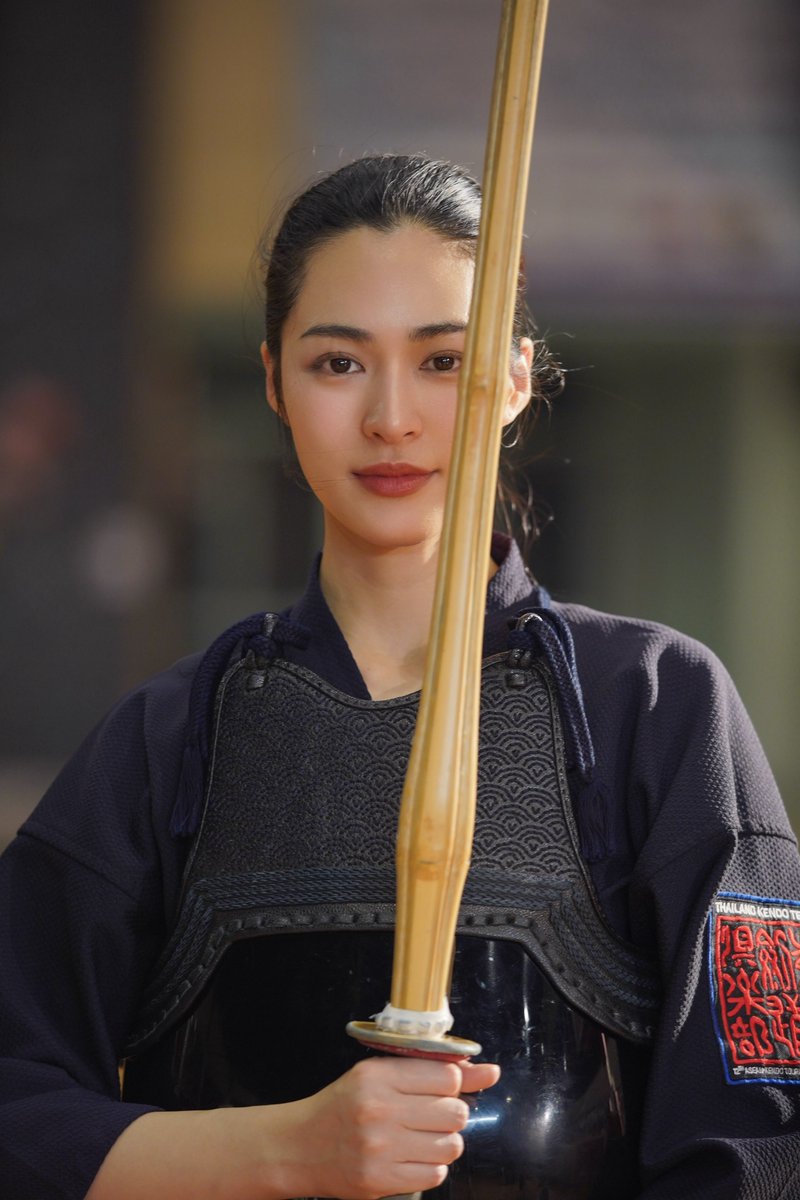 🫠🫠🫠🫠🫠🫠

LINGORM ONLY YOU EP1
#เพียงเธอEP1