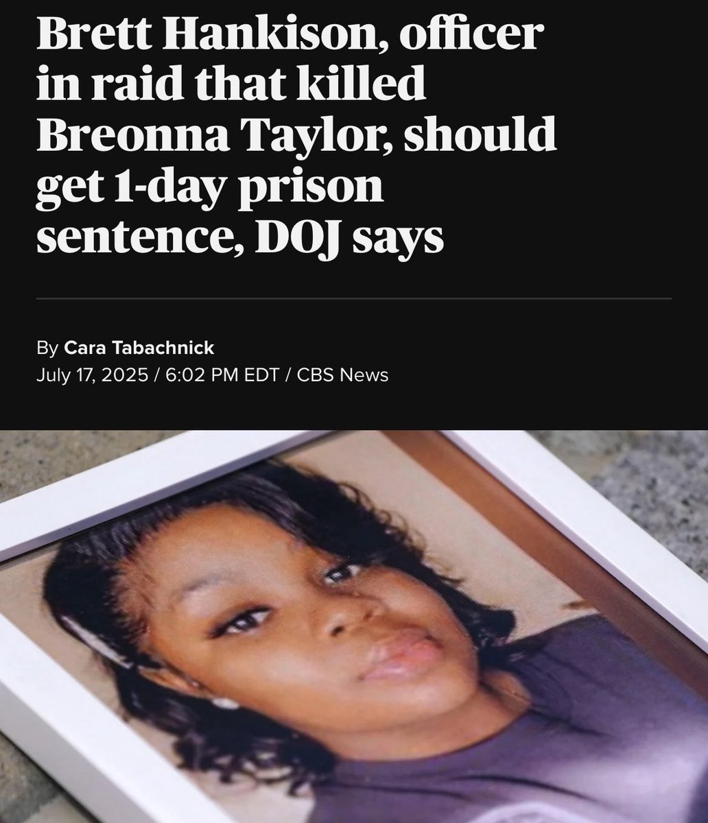 RepYvetteClarke's tweet image. One day for one life…
This man MURDERED Breonna Taylor. In a righteous nation, that crime would cost him his freedom.
But this is Trump’s America. Bigotry is his administration’s north star.
And so, this killer won’t face justice, nor will the Taylor family receive it.
I am…