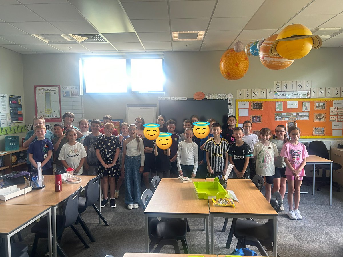 MrAbnett01's tweet image. Schools out for summer! Have an amazing 6 weeks! Thank you for an unforgettable year! 🎉@PoppyfieldSch