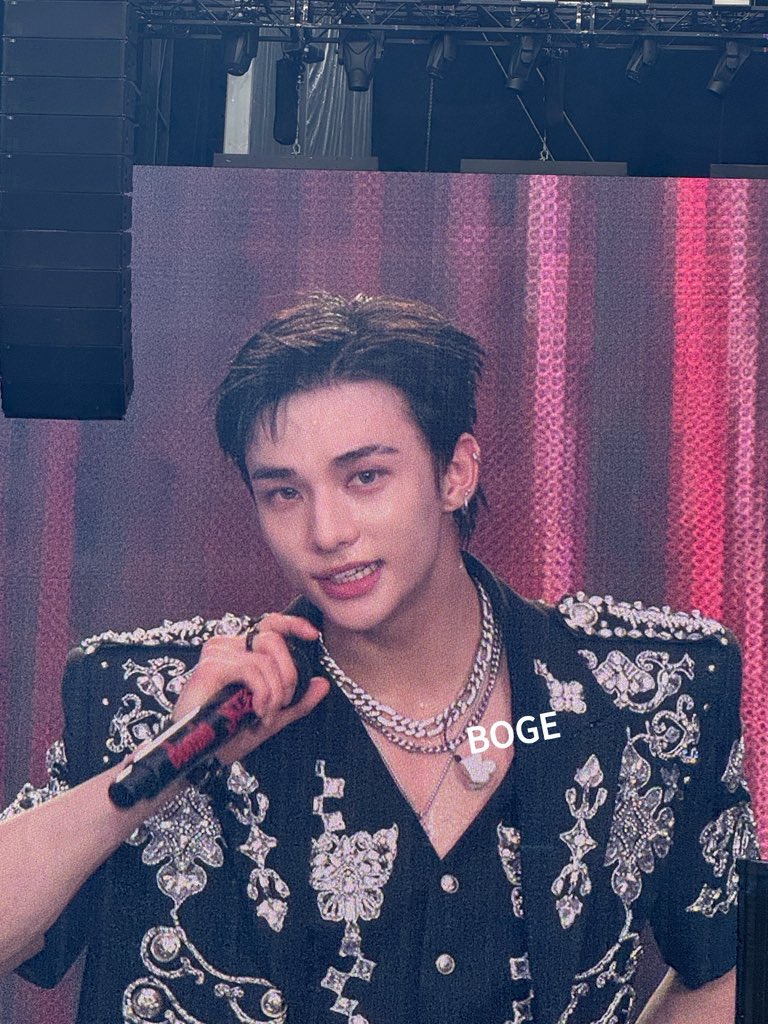 hxnjxnnnn's tweet photo. THE SMIRK. EVERYTHING ABOUT HIM. https://t.co/s2ordvhrKB