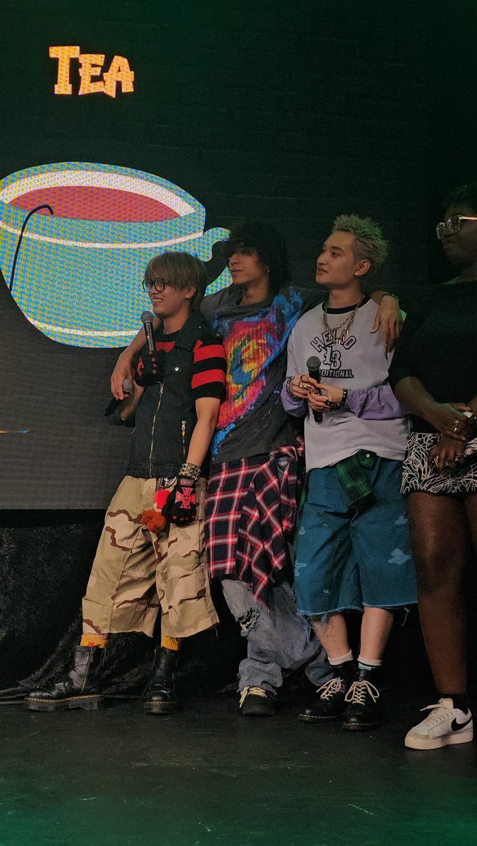 xbdy1999's tweet photo. This trio🤣
#PCFinToronto #PCF_ForEVERConnect25 https://t.co/Jjwxi3lRSy