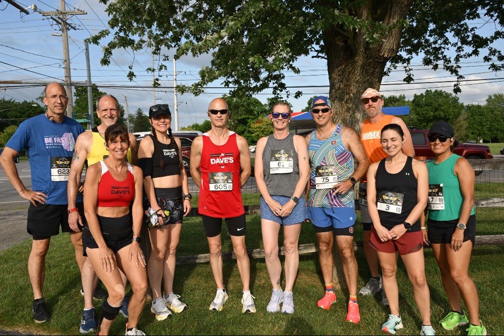 DavesRunning419's tweet photo. Our Dave's Training Series got to practice their race routine at the Ohio/Michigan 8k &amp; 5k last evening. This included getting in their warm up! One of the most critical, yet often overlooked, elements is your pre-race warm-up. #DavesRunning #DavesTraining #GarminMarathon https://t.co/N2zjRk1ukS