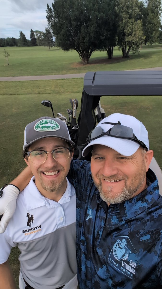 epawawx's tweet image. Fantastic day with my oldest @ShaneMartrich who is home from U of Wyoming grad school this weekend. This is why the long range was done yesterday. I had to hit some dingers 👀