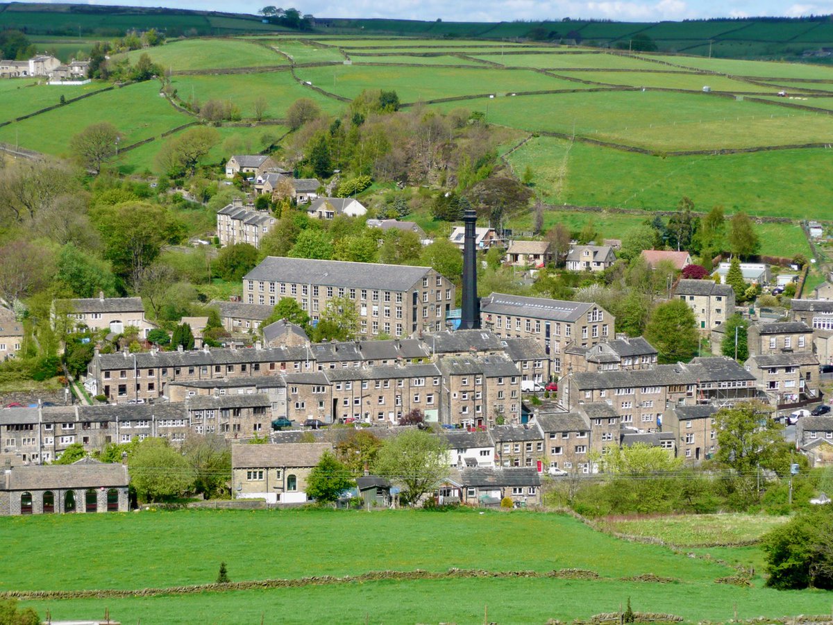 YorksVernacular's tweet image. Our walk to look at the vernacular buildings of the Upper Holme Valley scheduled for tomorrow has been postponed due to the weather warnings, hopefully to be rearranged on a day without risk of torrential rain and thunderstorms!