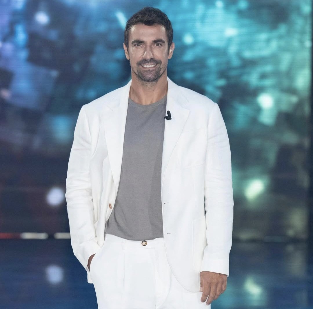 #İbrahimÇelikkol Netizens Choice tarafından düzenlenen oylamada “2025 Yılının En Yakışıklı Türk Oyuncusu” kategorisinde 10.sırada yer aldı. 👏