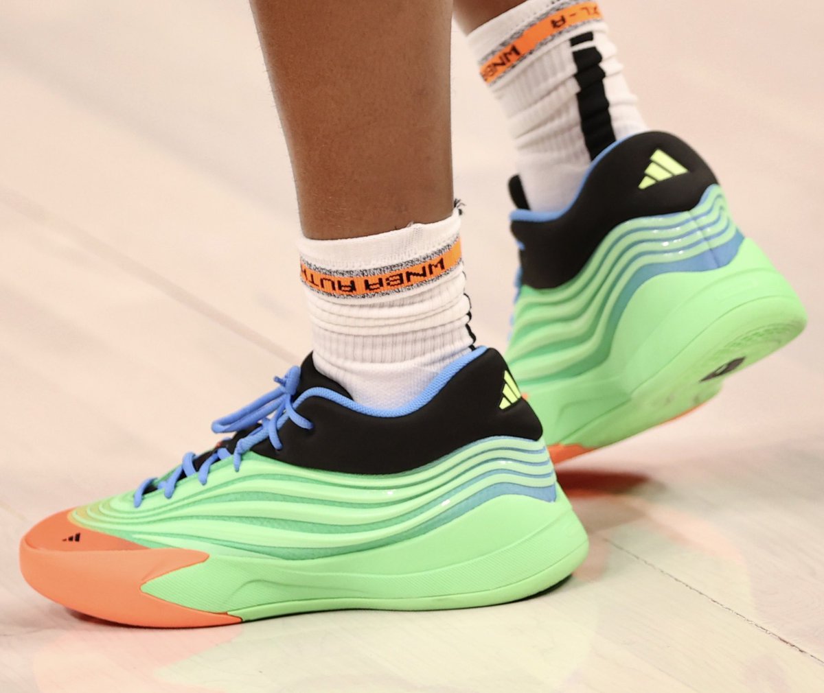 NickDePaula's tweet image. Aliyah Boston breaks out the Adidas Dame X at WNBA All-Star practice
@aa_boston 🤝 @Dame_Lillard