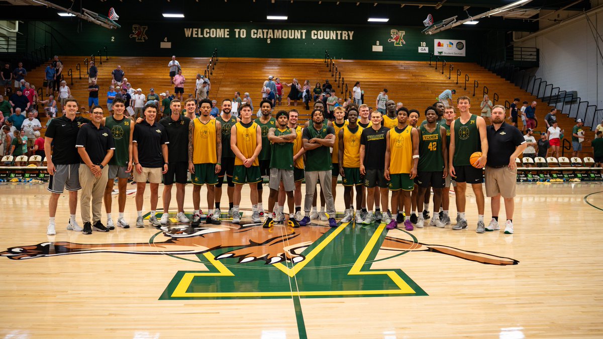 UVMmbb's tweet image. Great energy last night at our open practice with @GreenMountMen ๐๐
Big thanks to all the fans who came out to support!